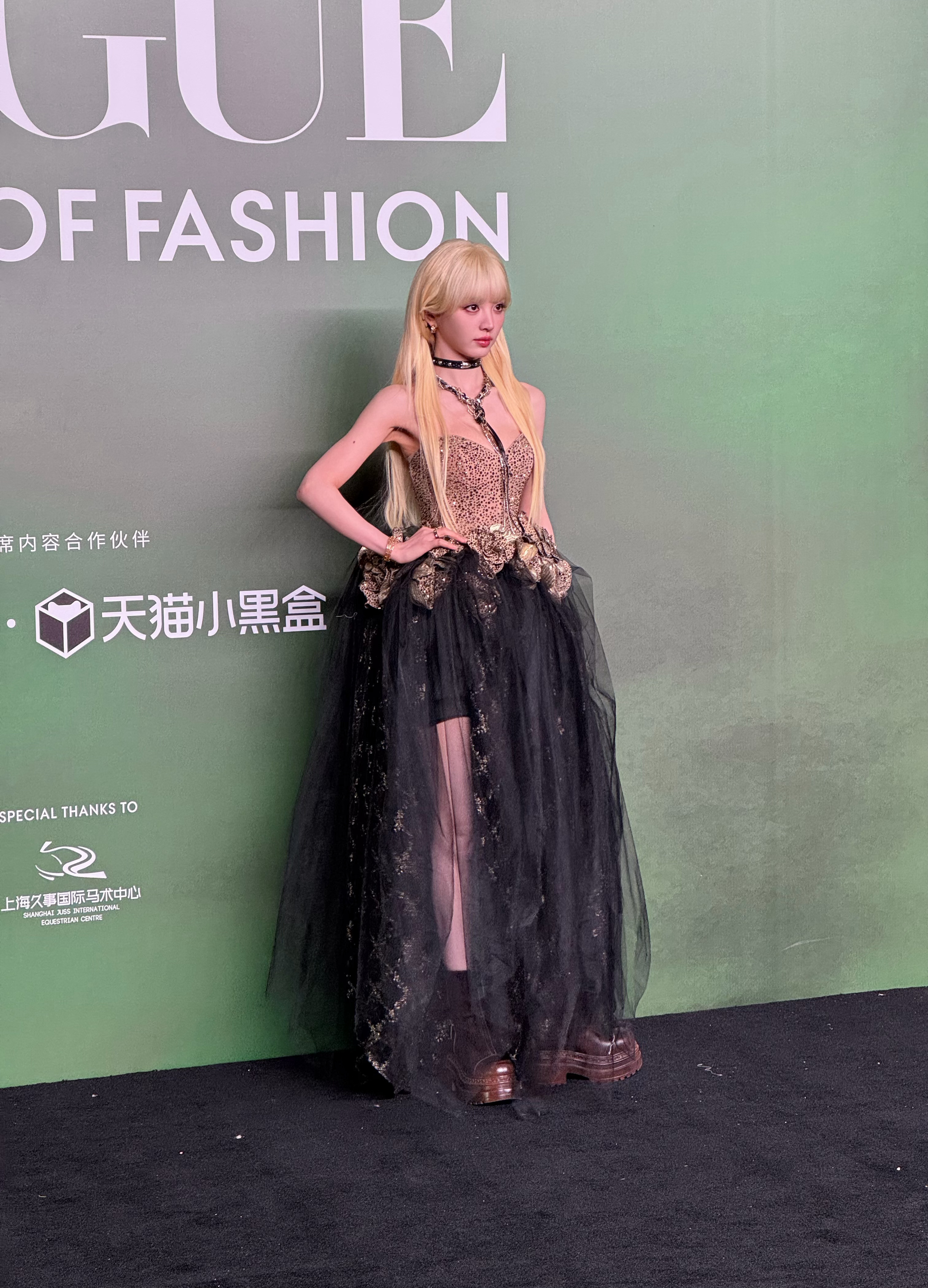 小田好近，让我近距离看到美女了​​​