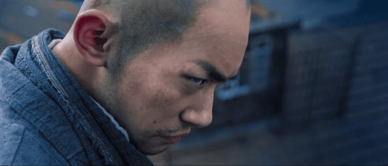 《酱园弄》预告片里，唯一没认出来的演员就是饰演宋瞎子的易烊千玺。全员海报上没