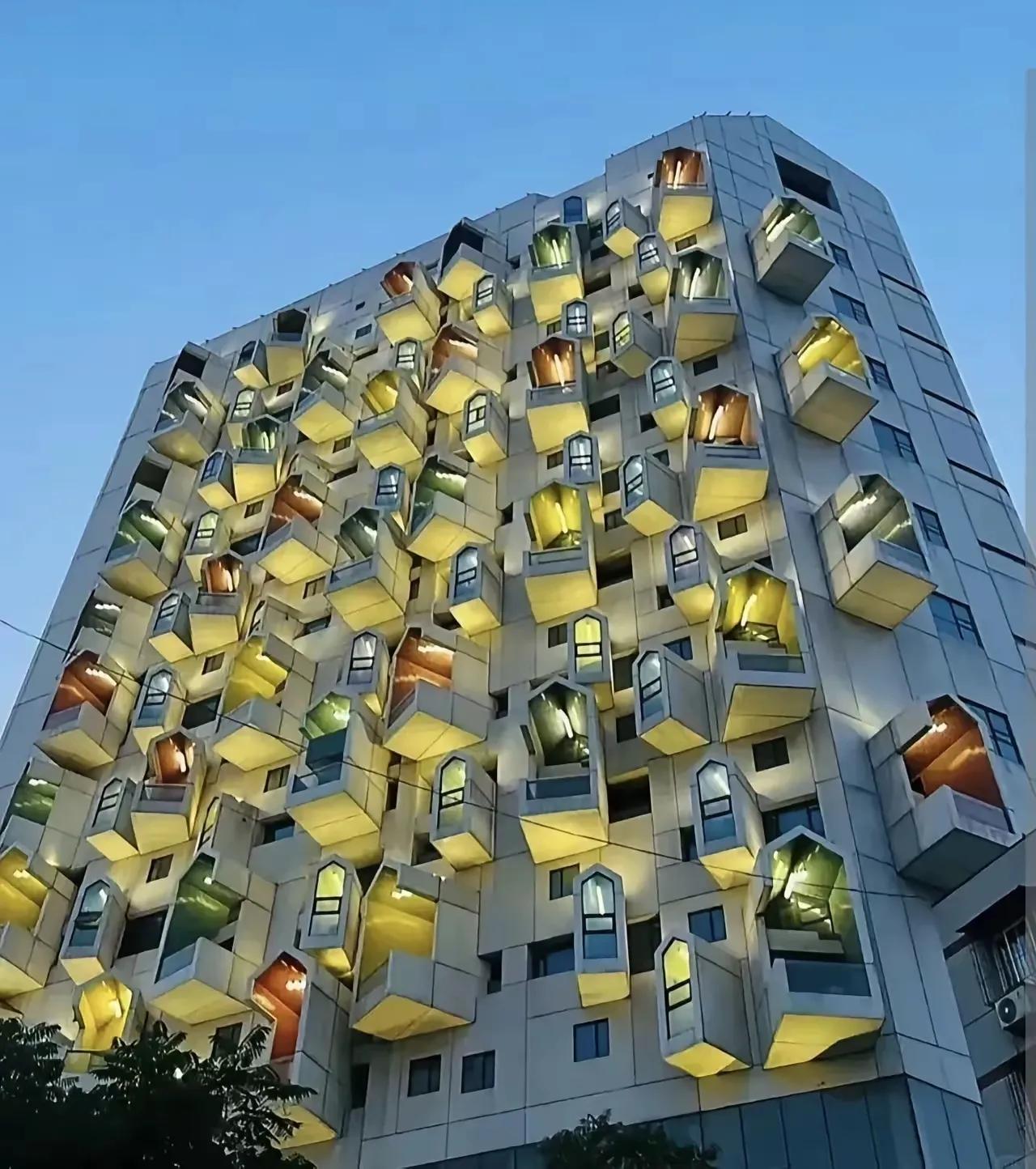 九寨沟附近的藏族人家新增套内面积真的很创新[笑着哭]