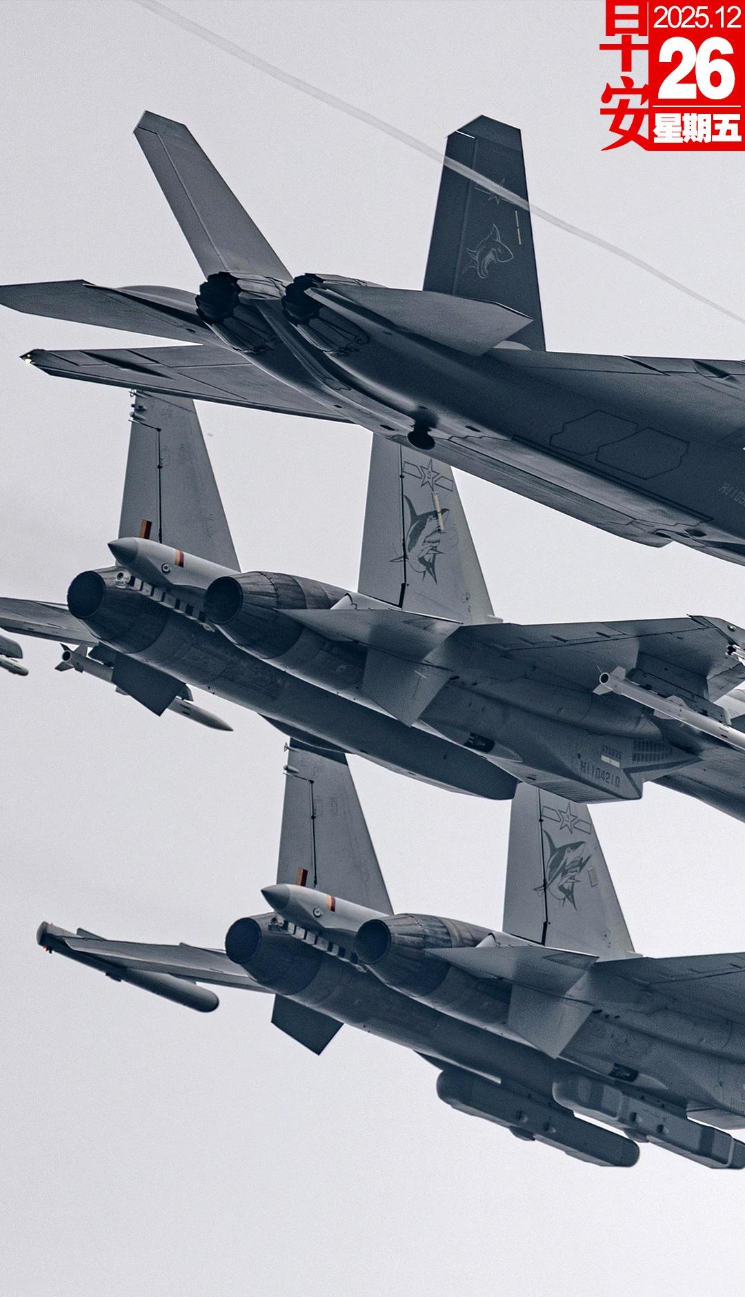 好图，三鲨叠叠乐歼-35、歼-15T、歼-15DH隐身鲨🦈、弹弹鲨🦈