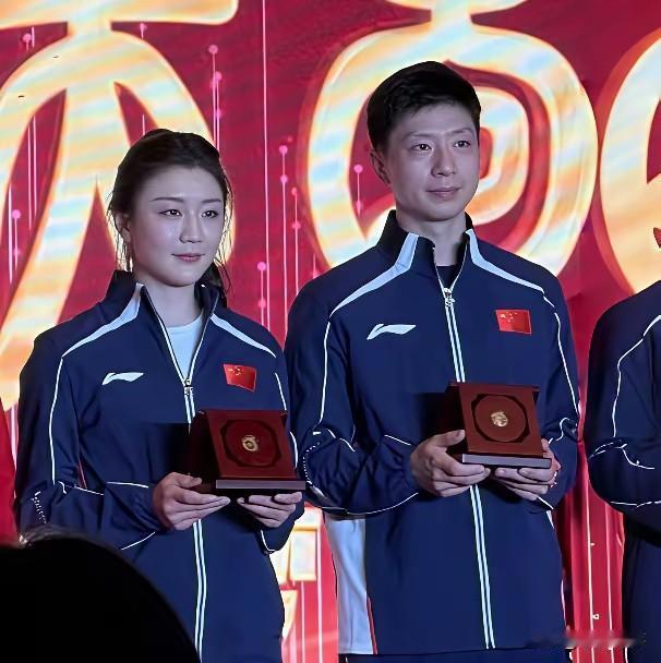 那些黑陈梦的人，看完晚会脸疼不疼？网上骂得再凶。她照样站在最亮的舞台。