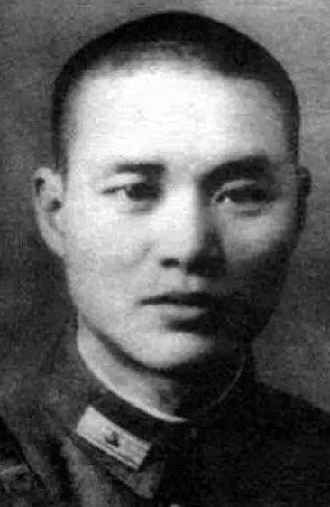 1980年，66岁的沈醉到香港探亲，并见到了已经改嫁的妻子，他沉默片刻后，对妻子