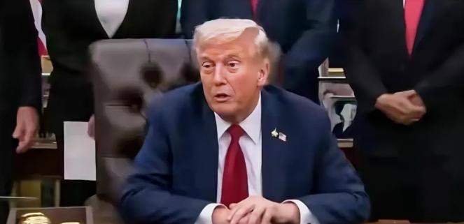 没能让中国妥协,36万亿美债填不上,特朗普决定“弄死”大债主! 美国欠了36