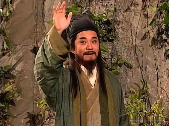 笑傲江湖里，紫霞神功到底是什么级别的？比辟邪剑谱，葵花宝典到底差在哪里，感觉金庸