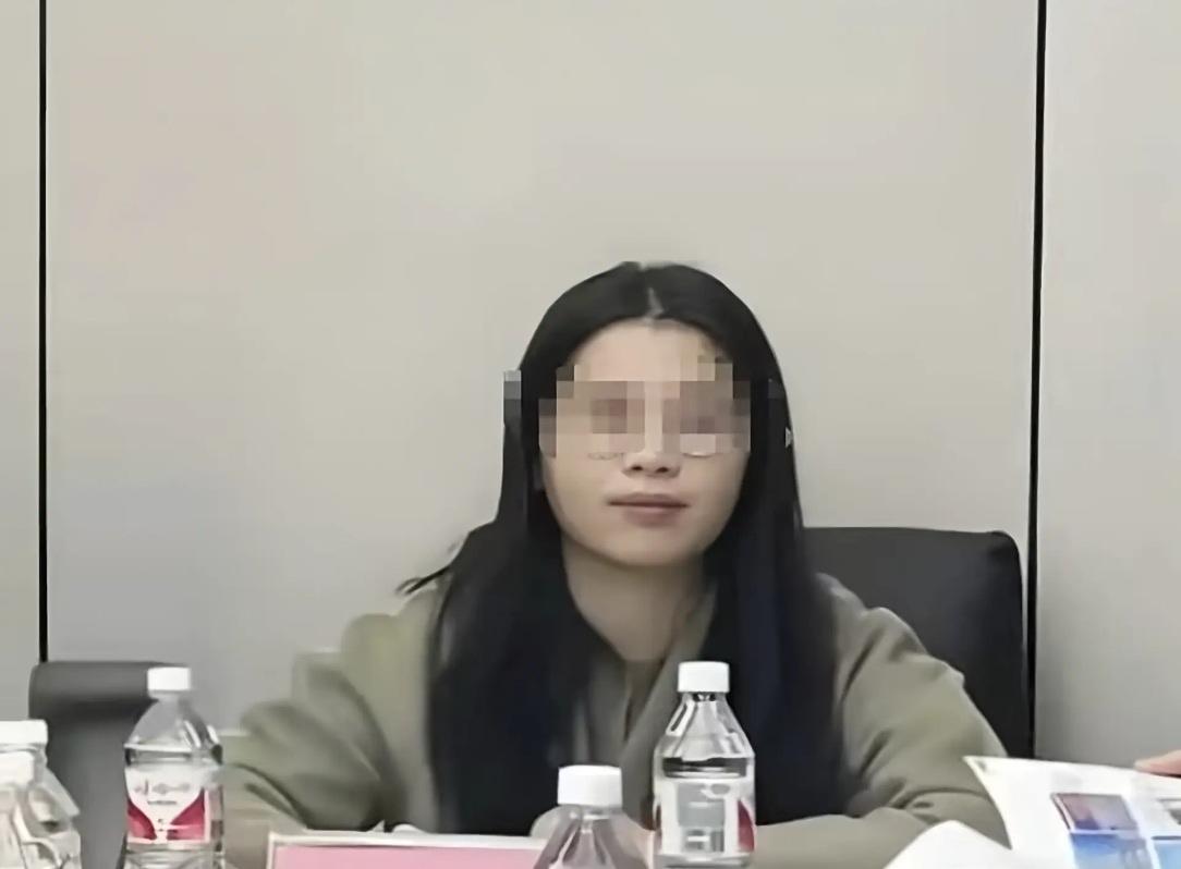那位道了歉的女车主，现在可能面临着这2个窘境：第1.影响以后的升职，我去查了