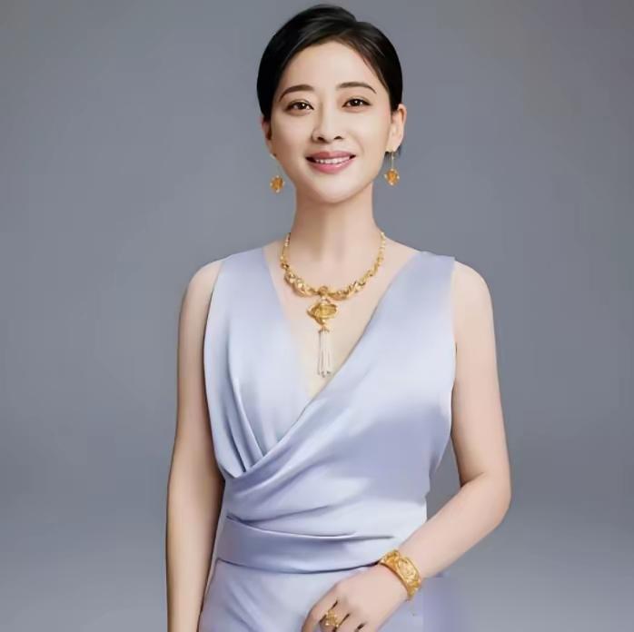 《父母爱情》火了快12年，至今还在卫视轮着播。郭涛演江德福，44集拿了8.8