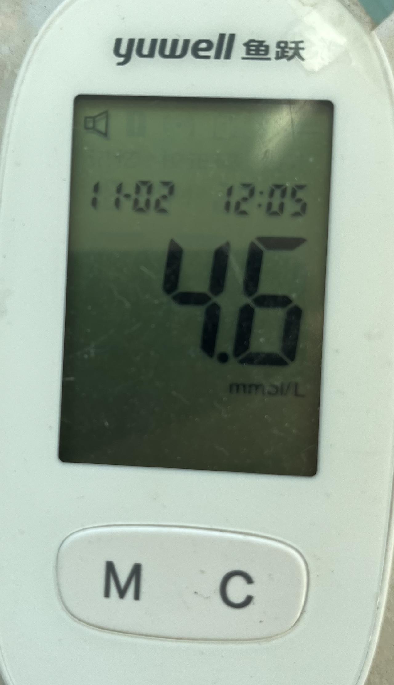 从24.9到4.6:控糖路上，我找回了健康主动权。年初血糖仪显示“24.9m