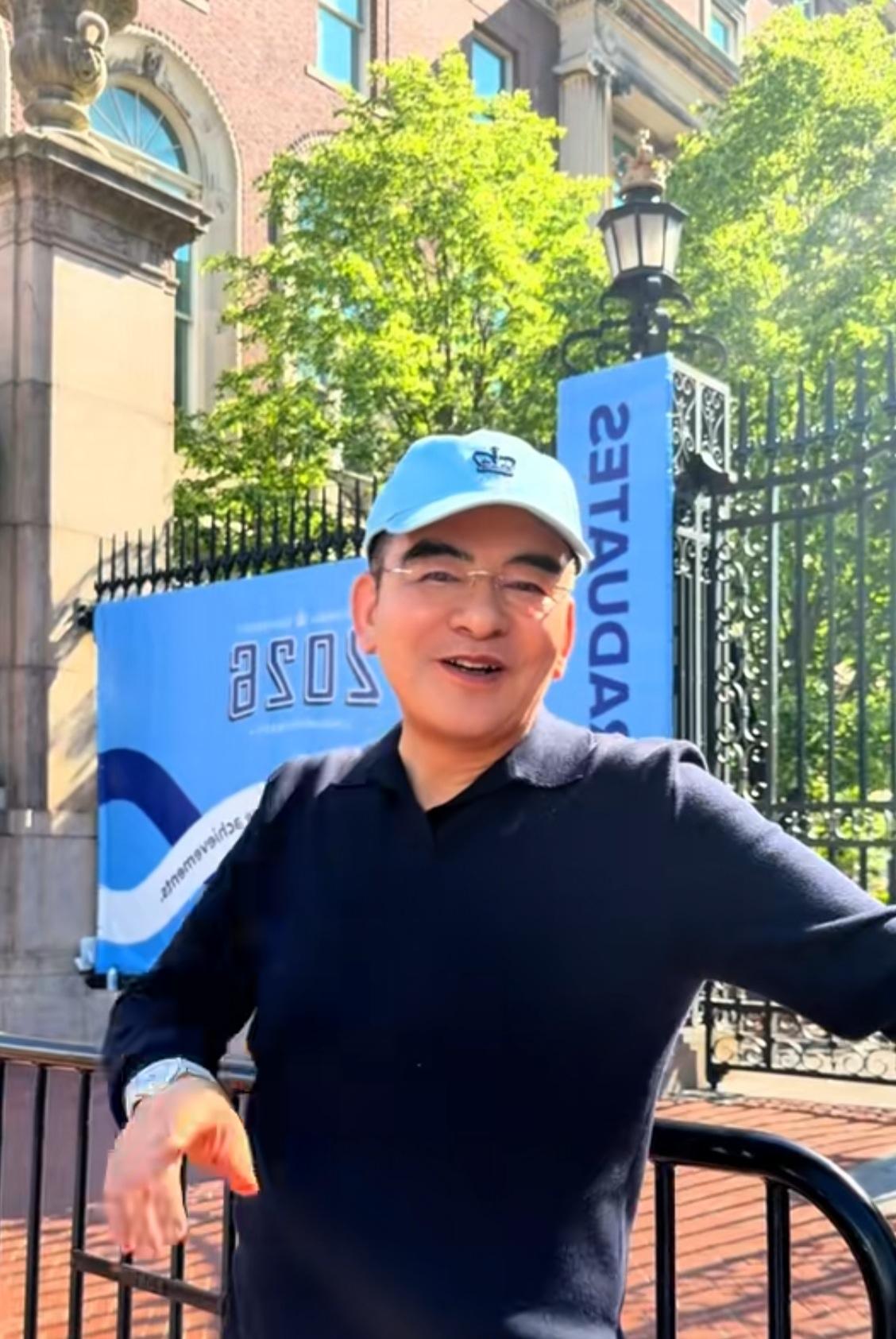 清华某副教授：国外名校没有围墙没有校门，与社会融为一体。中国的高校应该向国外学习