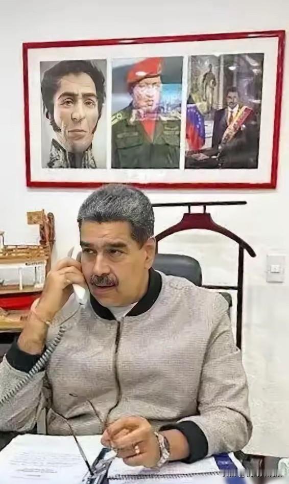 特朗普或许能发明出一种消灭特权的办法，缴权不杀，加速人类文明进程。