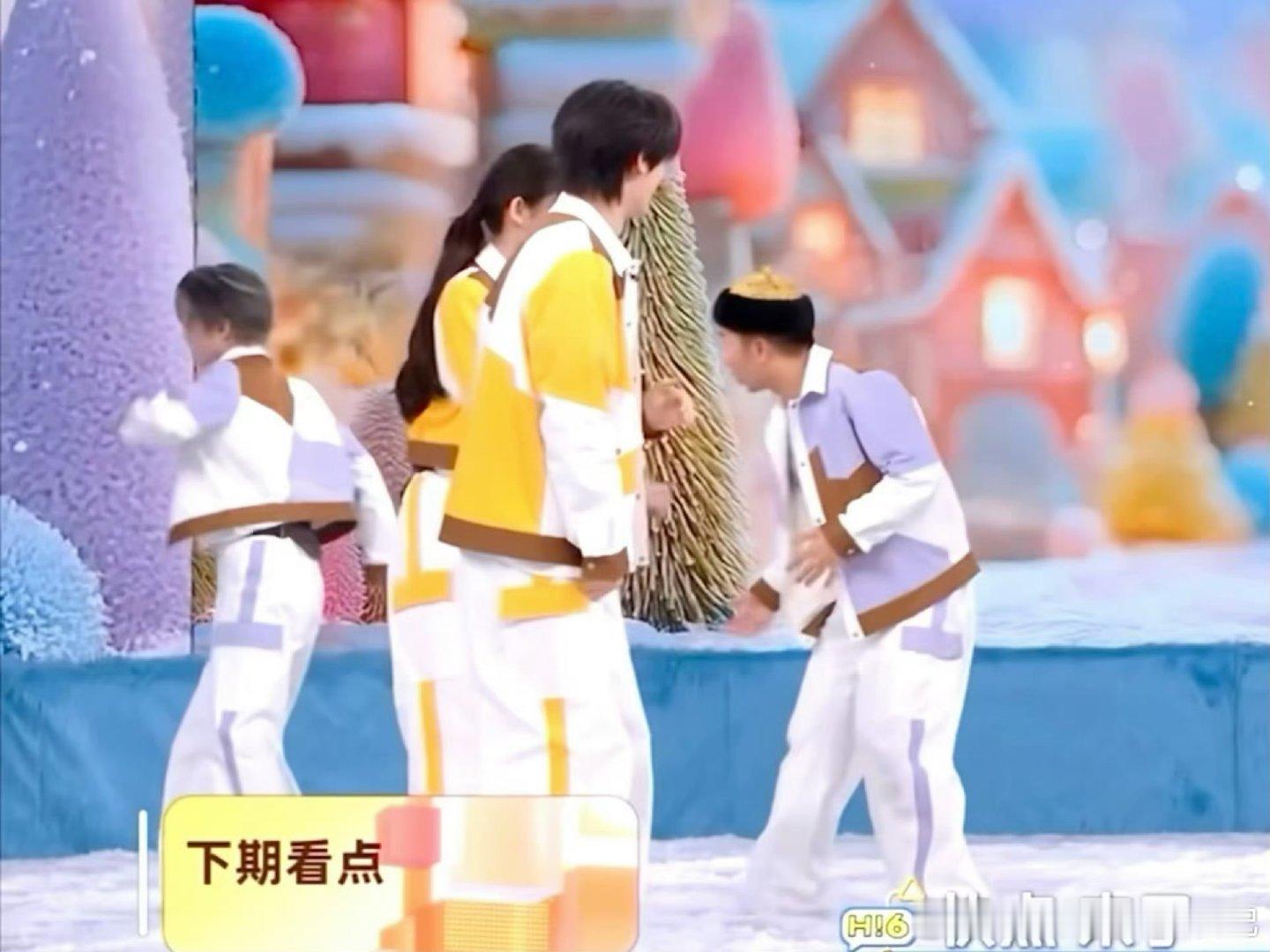 默契协作玩转全场，认真时的帅和可爱，镜头全程追着她拍！