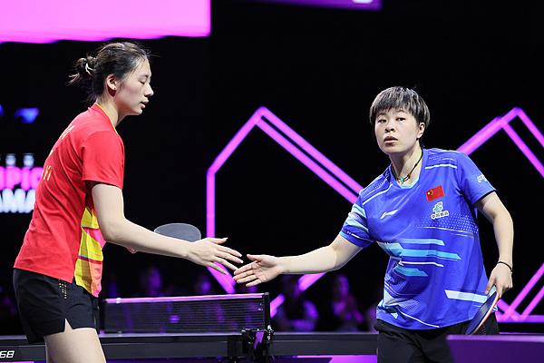 国乒女队世乒赛第三次选拔赛产生四强 25日，国家乒乓球男队在成都乒乓球训练基