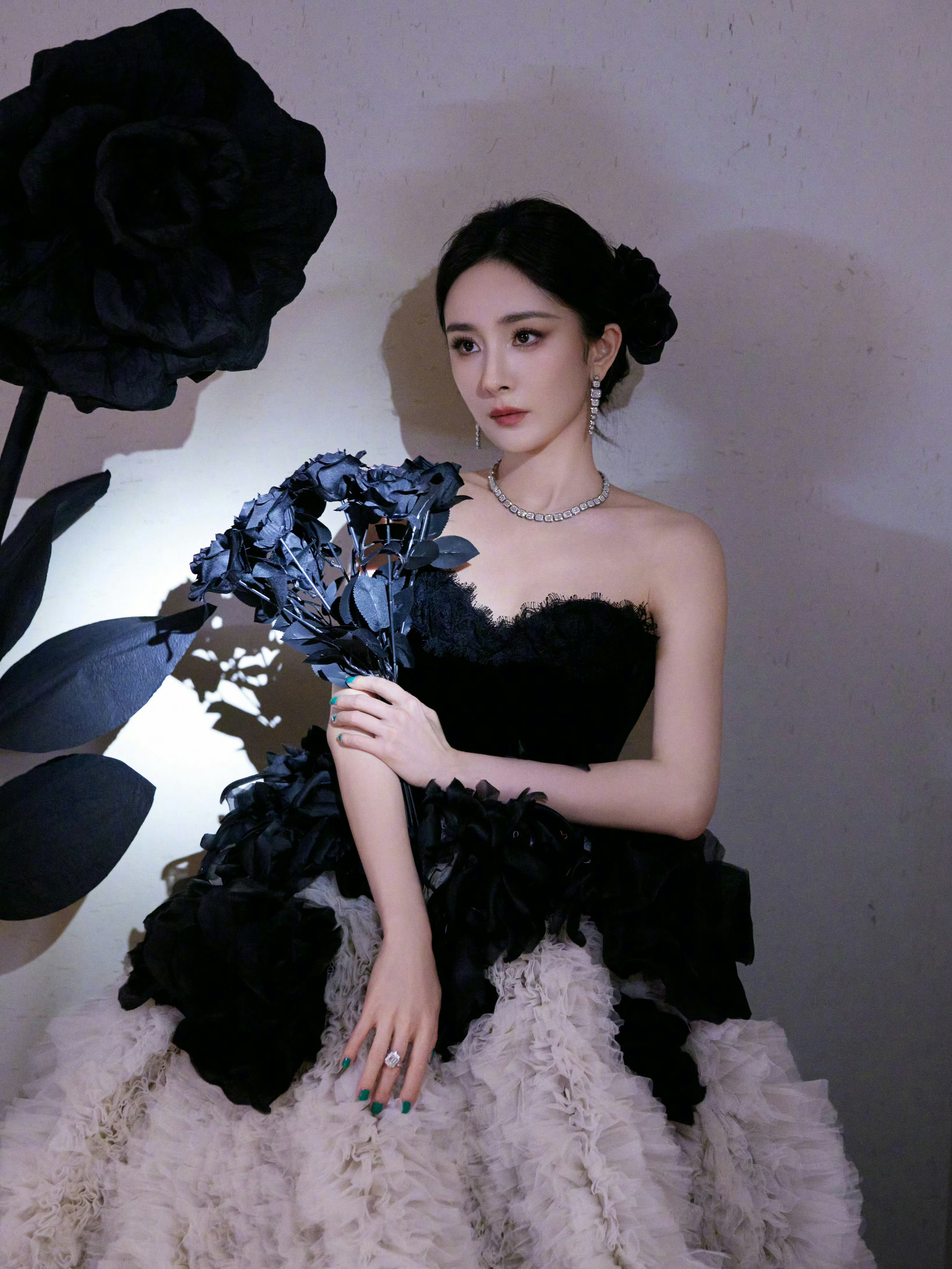 杨幂曝光红玫瑰🌹穿祖海的王👑