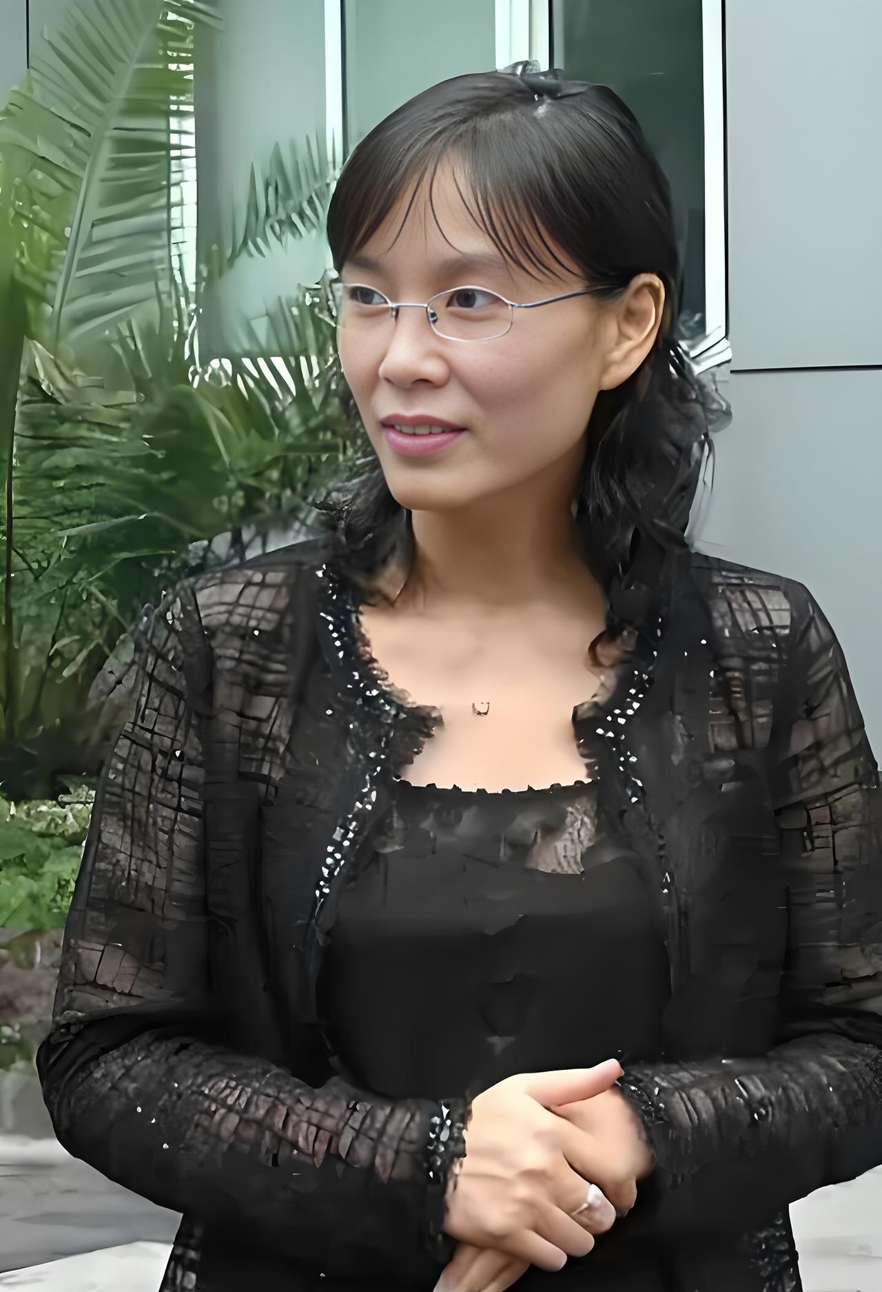 自己经营不善，在宗庆后的帮扶下，杜建英拥有的百亿家产。她还想再要350亿？这些