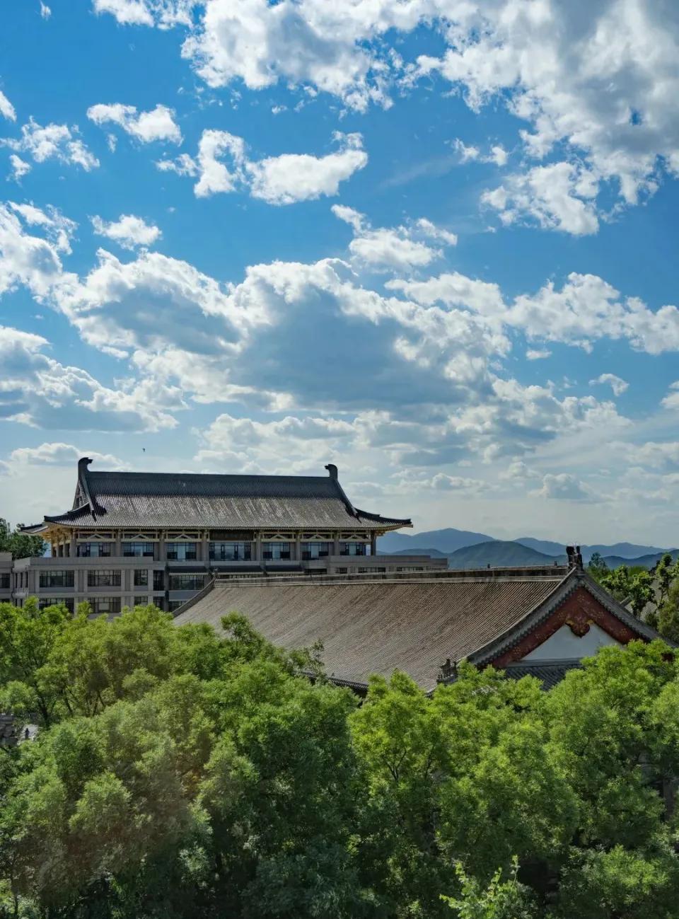 司法话语权必须要夺回，北大法学院接受的资金来源要严查最近，北大法学院因为一笔