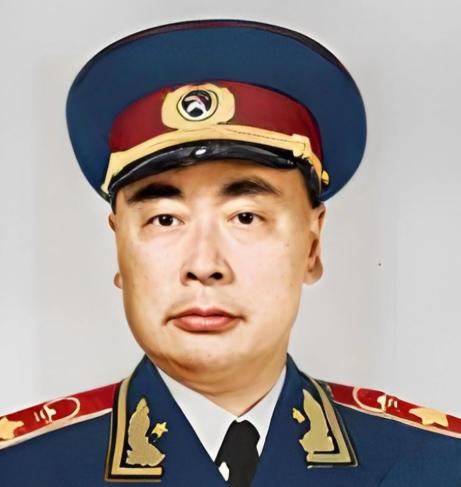 陈毅为什么是元帅？1955年9月27日，中华人民共和国首次举行授衔仪式，在十