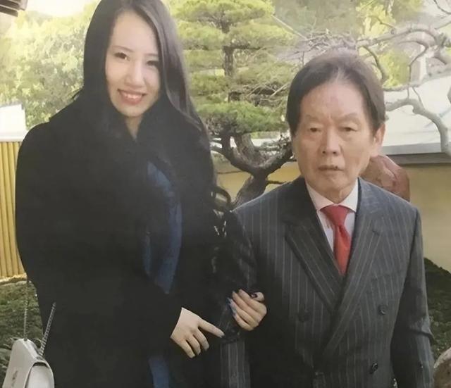 日本有位老男人，名叫野崎幸助，一辈子花掉接近4亿人民币，和4000个女人有过交集
