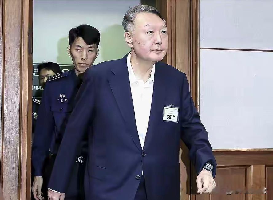 尹锡悦为了走出拘留所，时隔85天再次出庭，要亲口说出保释理由！尹锡悦不仅嫌弃拘
