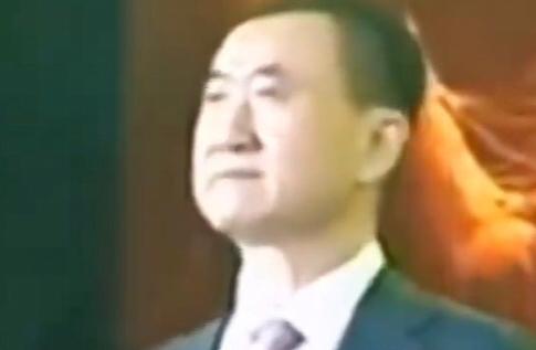 王健林限高为何三日即取消2025年9月26日，兰州市中级人民法院因1.86亿