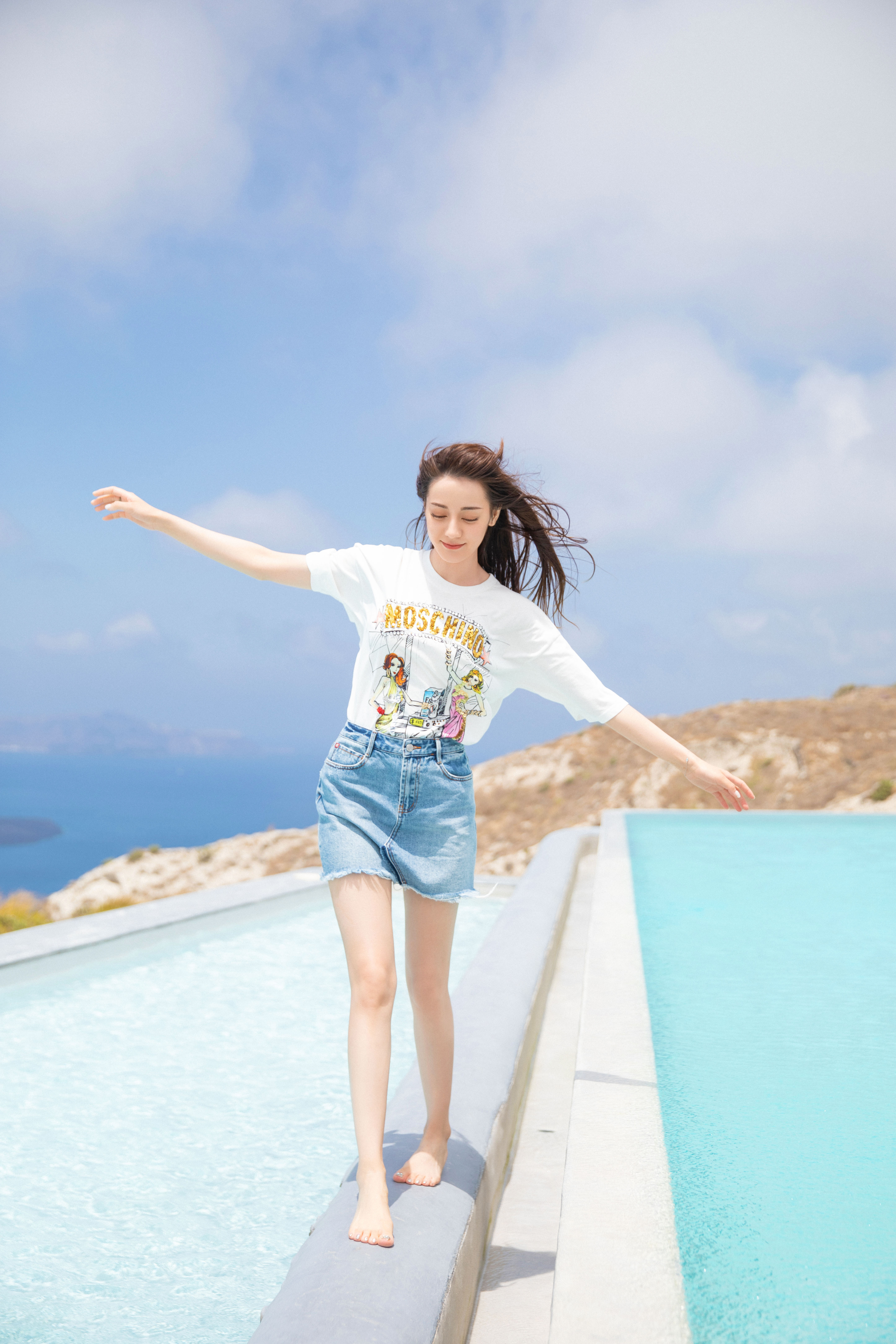 迪丽热巴私服美图集，夏日的青春气息​​​