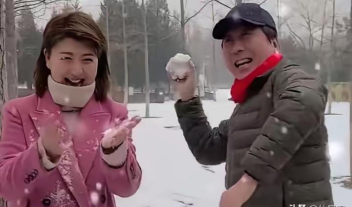 一个国家曲协主席，著名相声演员，如果要拍小视频，是不是要发段相声，或者西河大鼓啥