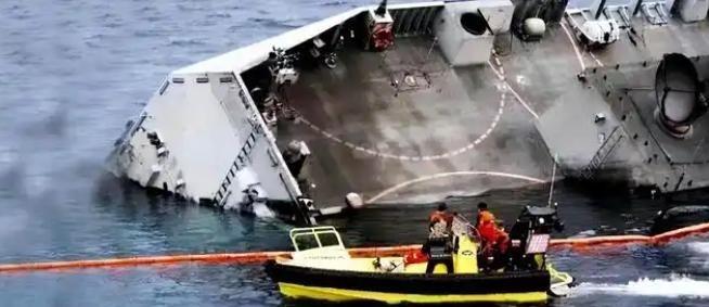 1993年，中国科考船遭韩国货轮暴力撞击，拦腰折断沉入大海，船内的107名科考人