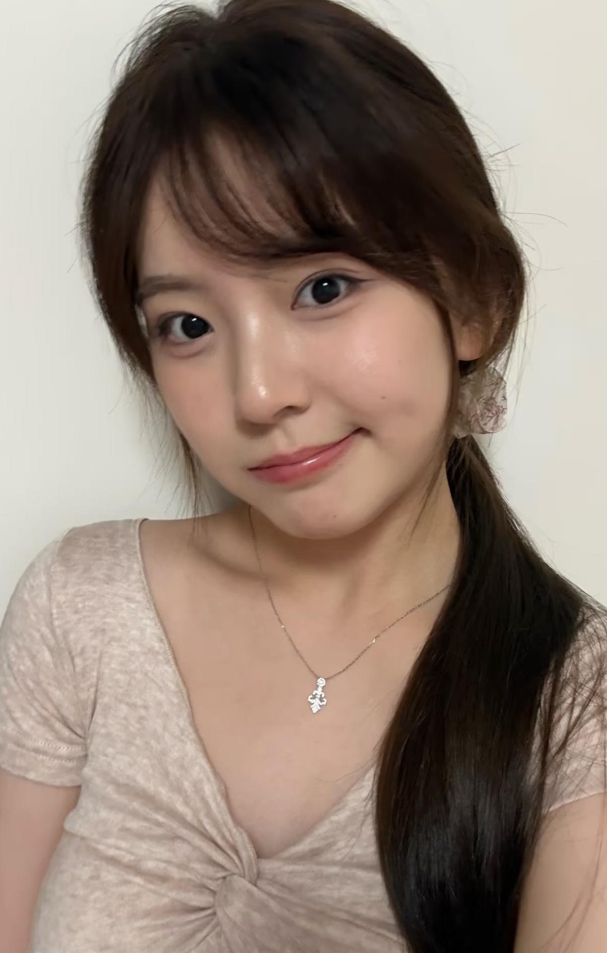喜欢歪嘴的女孩。