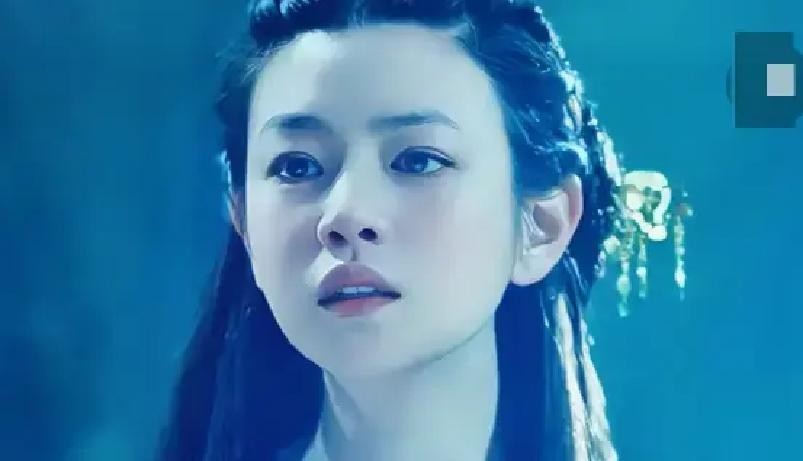 当年那铺天盖地的“小笼包”骂名，居然全让陈妍希一个人给背了谁敢信，这可是当时剧组从66个试妆女孩里头