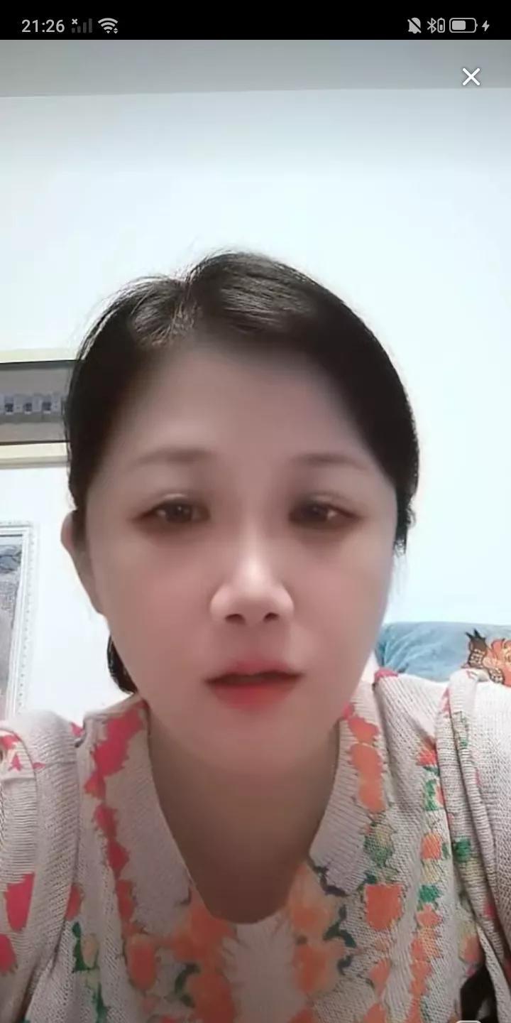昨晚在中日女篮半决赛结束后，兰音在直播间分析中国女篮输球原因。并怒怼攻击宫鲁鸣的
