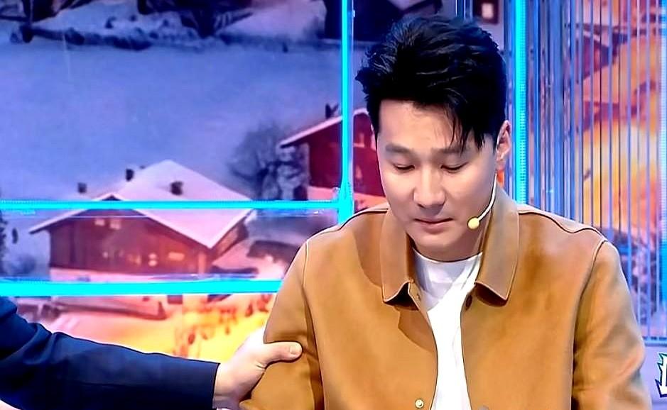 谁能想到，一个奥运冠军，会在节目里聊起教练时，突然情绪失控，当场落泪。米兰冬