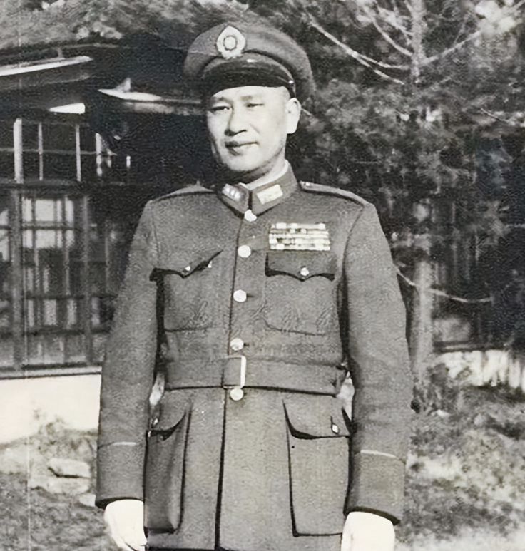 1930年10月，白崇禧的副官许辉看长官寂寞，把未婚妻王氏送来伺候白崇禧。没想到