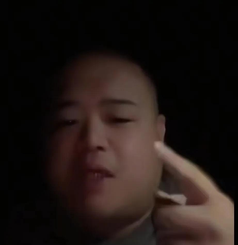 连德云社刘喆都忍不了了，喊话曾经的领导张伯鑫，自己站出来，别让一个女人站在前面了