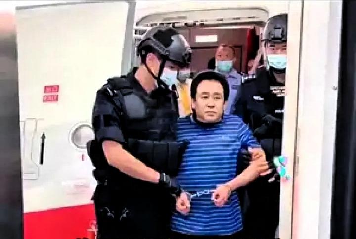 两万多亿的惊天窟窿，岂是一句认罪就能填平的？网上疯传的恒大“三条退路”，拆穿