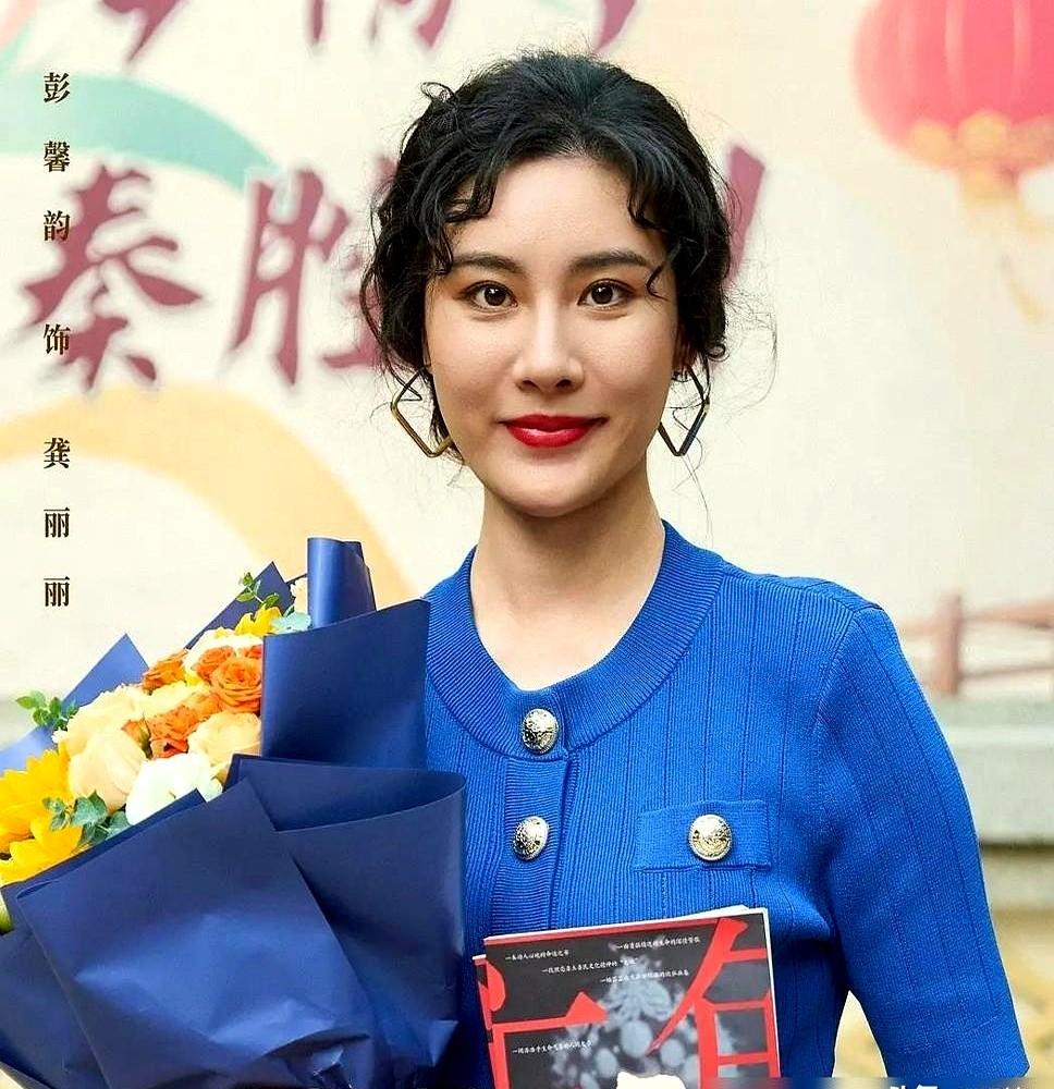 张嘉益三顾茅庐，就为请她演个“万人嫌”的反派。对方是秦腔名旦李梅的女儿，正经