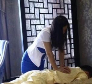 “冤不冤？”湖北，男子多次与一足浴店女技师玩暧昧，一天深夜喝多后，联系对方声称要