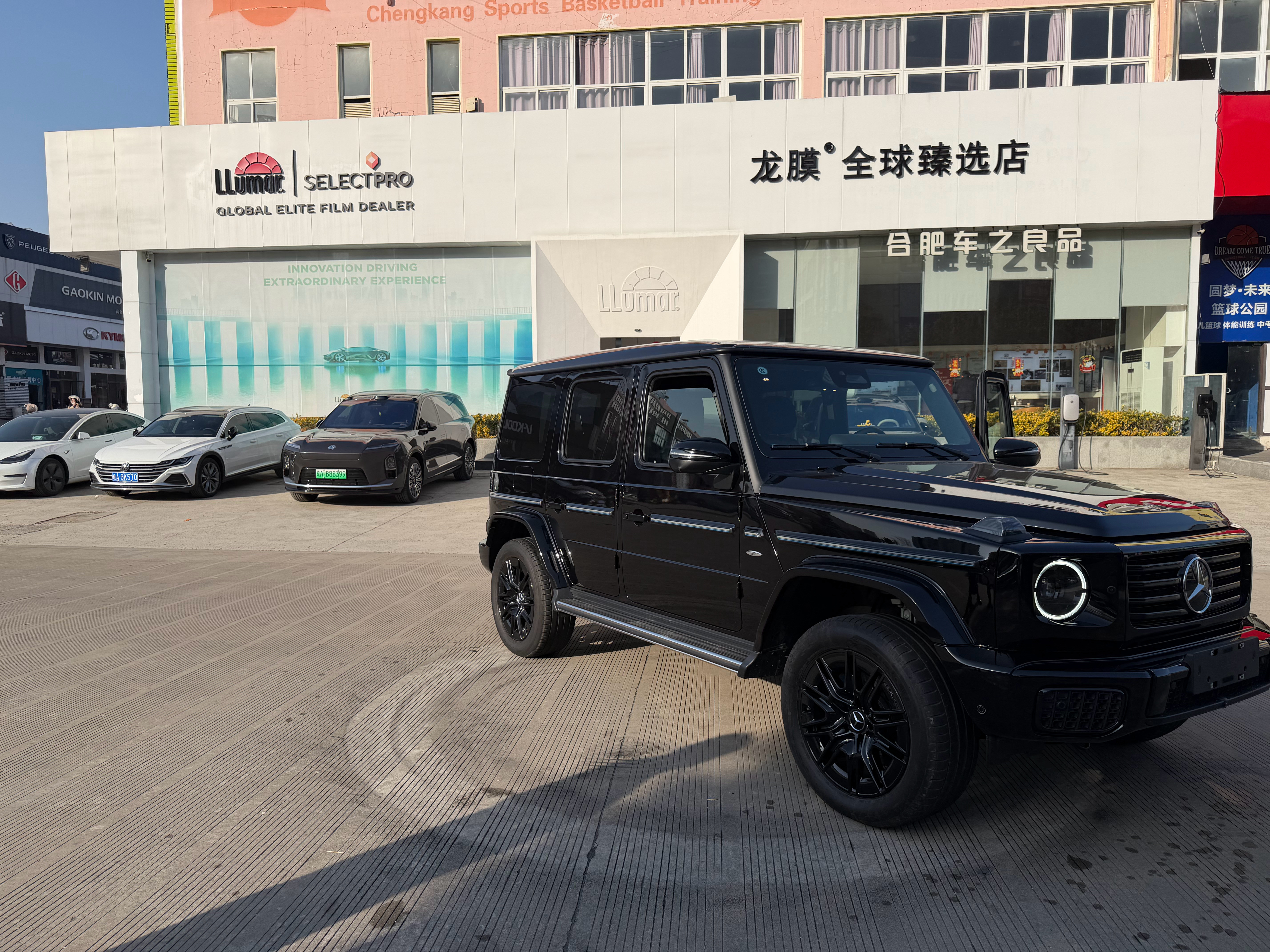 今天去给纯电大G上牌失败了，但是打到了第二张临牌周末不给进口车验车，电G还不符合