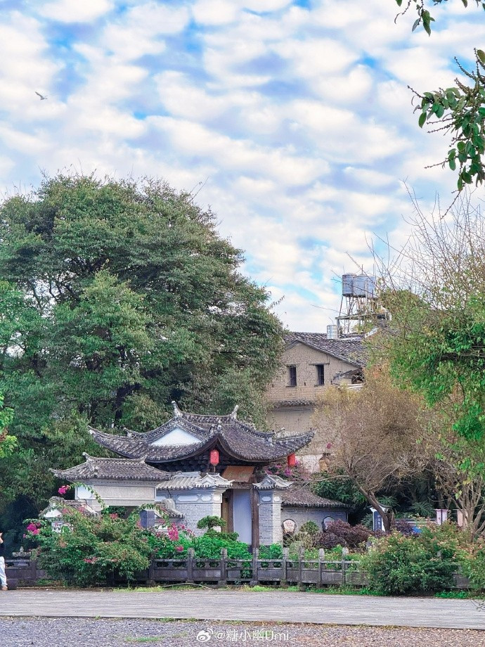 doinb妻子糖小幽分享旅游照片: 食遍人间烟火