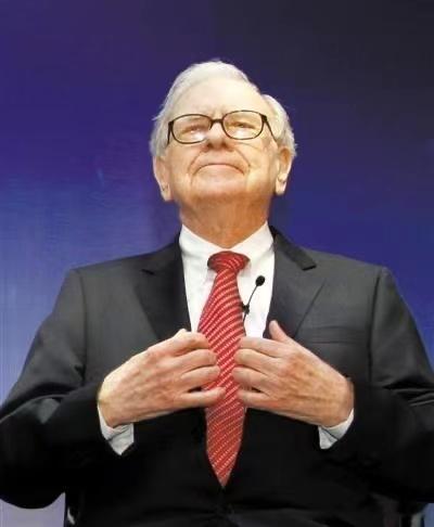 资本回报率巴菲特,“公司应该坚守自己具有明显竞争优势的领域。一家公司所产生的资本