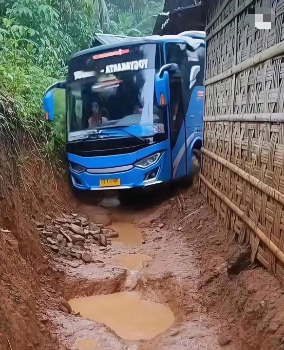 这导航导到了哪儿？太坑了。