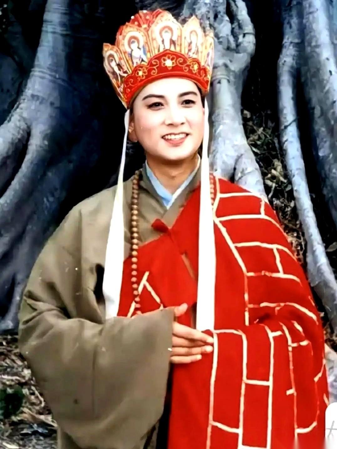 1983年，《西游记》剧组，发劳务费的条子传到徐少华手上。他捏着那张薄薄的纸，