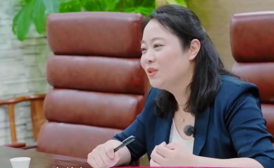 怎么办啊，对张维伊的好感真的蹭蹭蹭往上涨，那些之前嘲笑过他的网友要内疚了。和董