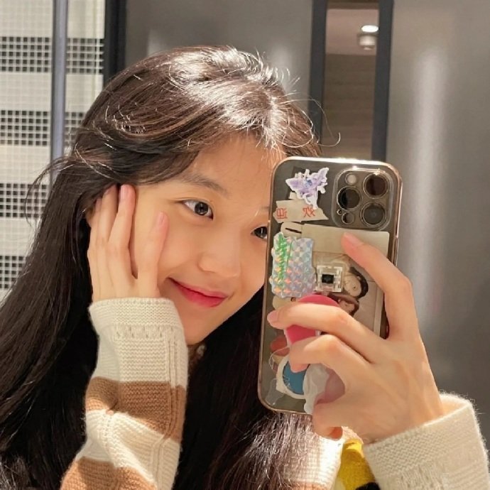长腿美女𝙒𝙚𝘾𝙝𝙖𝙩孙千头像