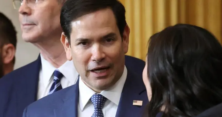 巴拿马运河港口裁决引中美博弈，长和集团遭临时接管