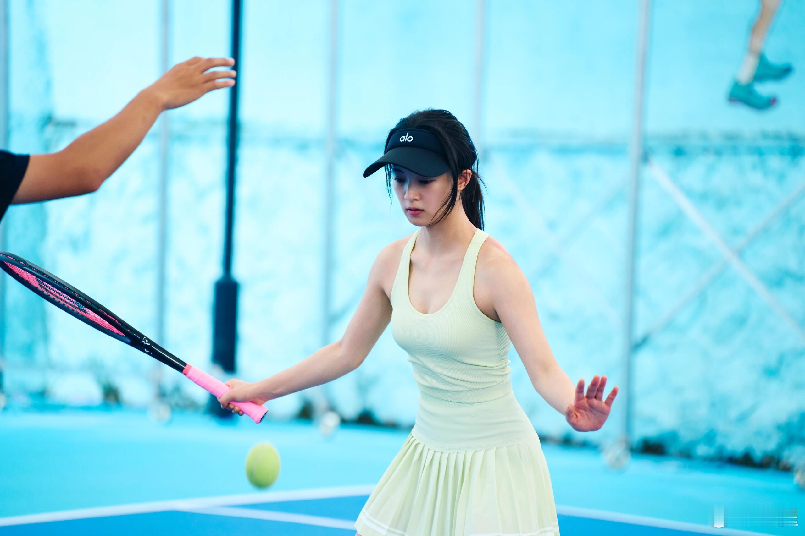 张雅钦🎾网球运动碎片​​​