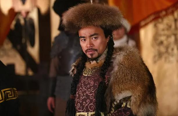 金太宗为啥不传位给儿子？1135年，完颜晟病得很重，继承人的事摆在台面上了。