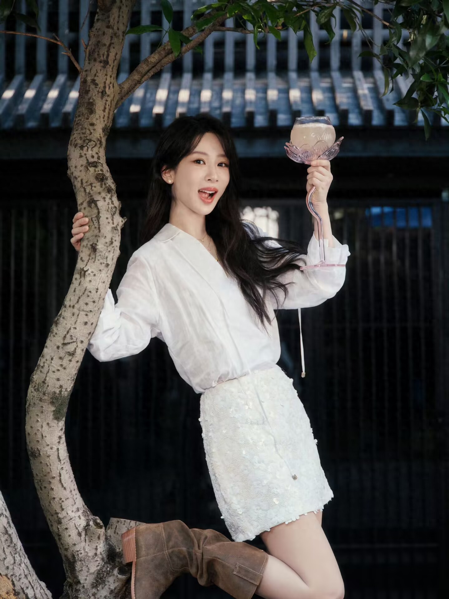女星杨紫的好春光：与大自然拥抱，感受美好！