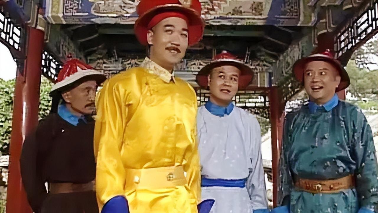 故事：窗外蛤蟆叫。乾隆问刘墉：“殿外何事喧哗？”刘墉一听，心想大家都知道，这是蛤