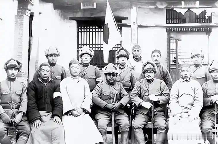 1940年，中共豫北组织部部长吴蓝田，因和多名女干部乱搞男女关系，和敌伪暧昧不清