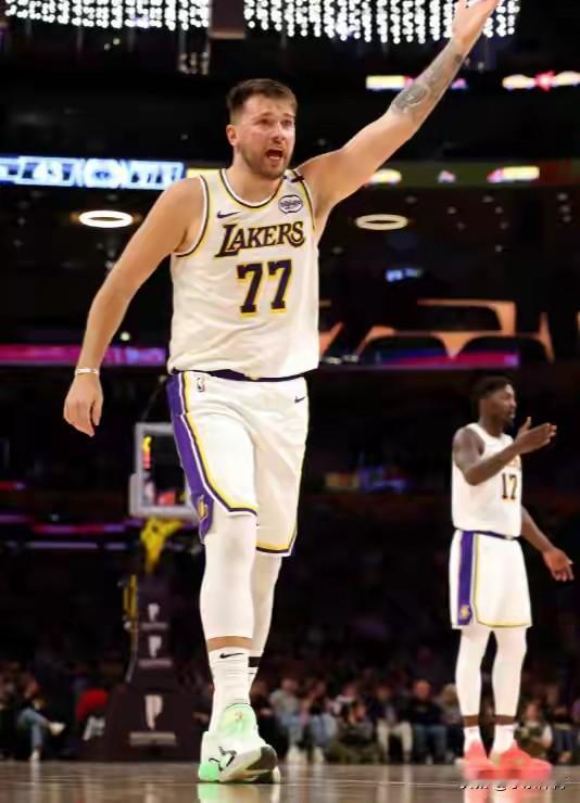 湖人全明星赛后迎5场硬仗，稍有不慎就被森林狼超越湖人在全明星赛后，迎来5个强劲