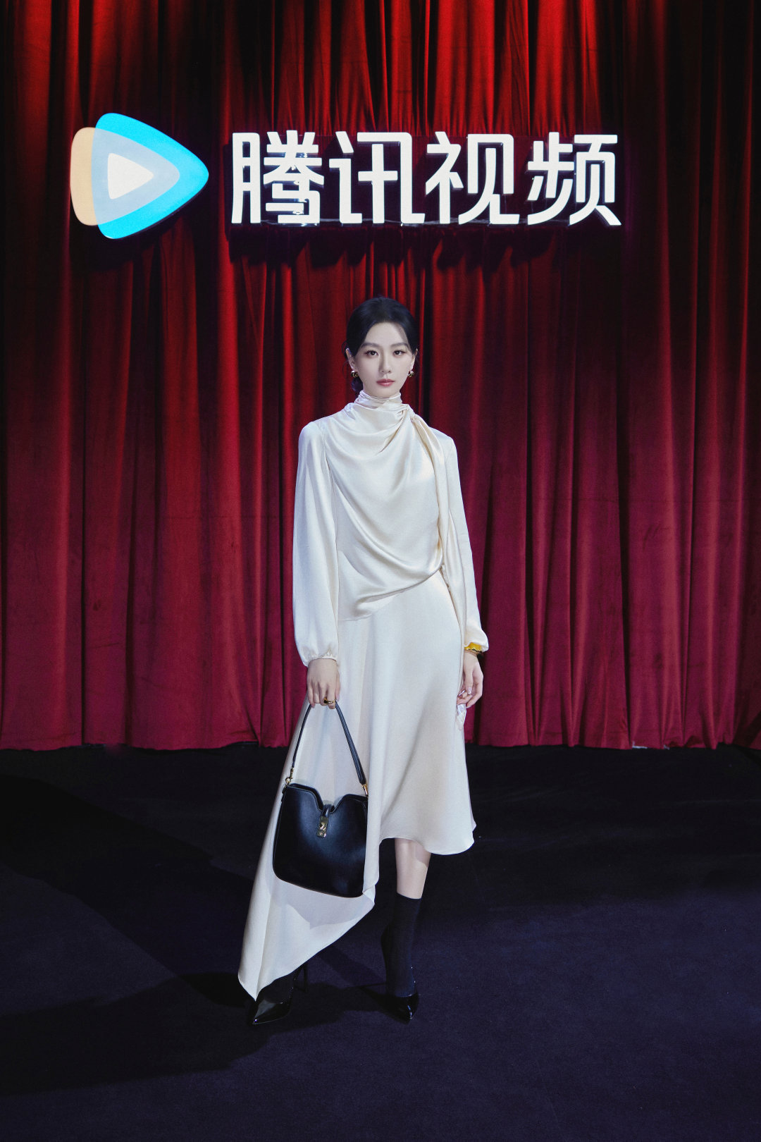 刘诗诗穿得好闪腾讯招商会，刘诗诗第二套造型，allinCeline（未发布