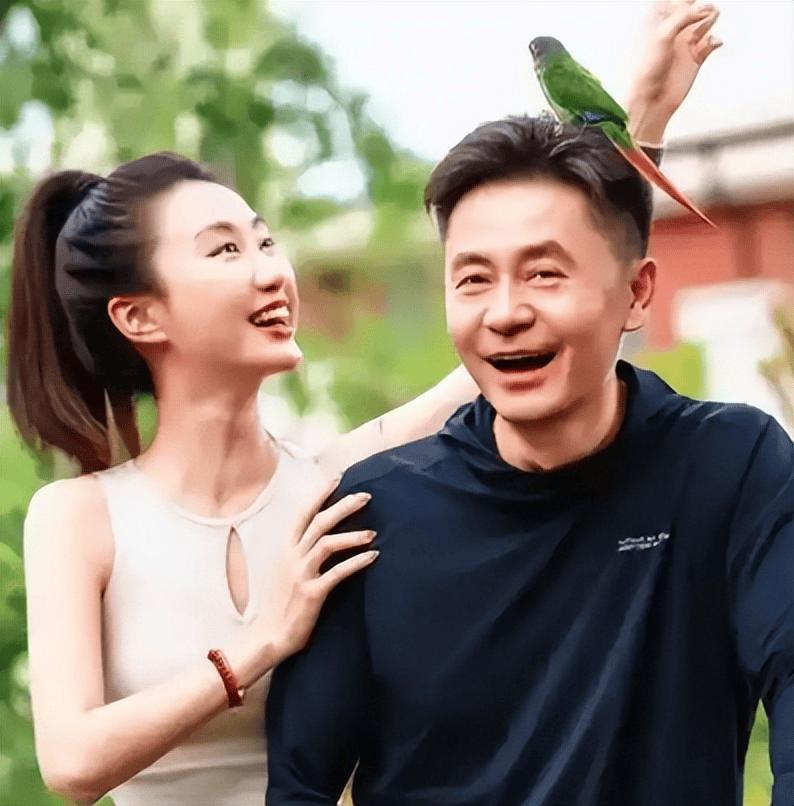 李雪与朱梦瑶的爱情：娱乐圈六年地下恋，低调相守的清流佳话李雪（《琅琊榜》《